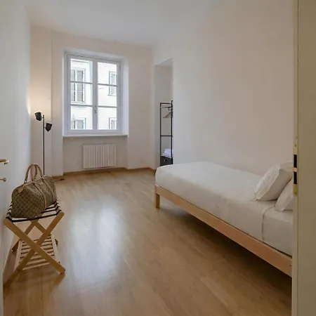 Redifined & Modern Close To Porta Nuova 아파트 토리노